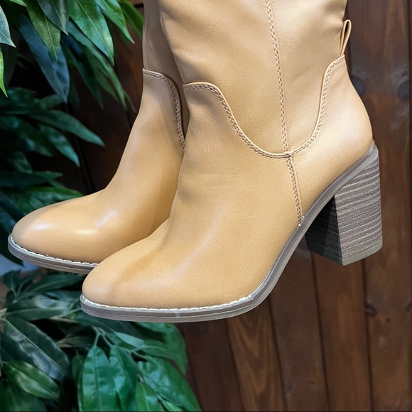 NWT Davina Knee High Tan Faux Leather Riding Boots Universal Thread - Picture 8 of 8